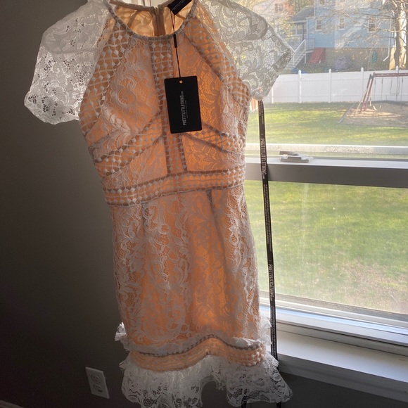 PRETTY LITTLE THING white lace bodycon dress - Picture 1 of 4